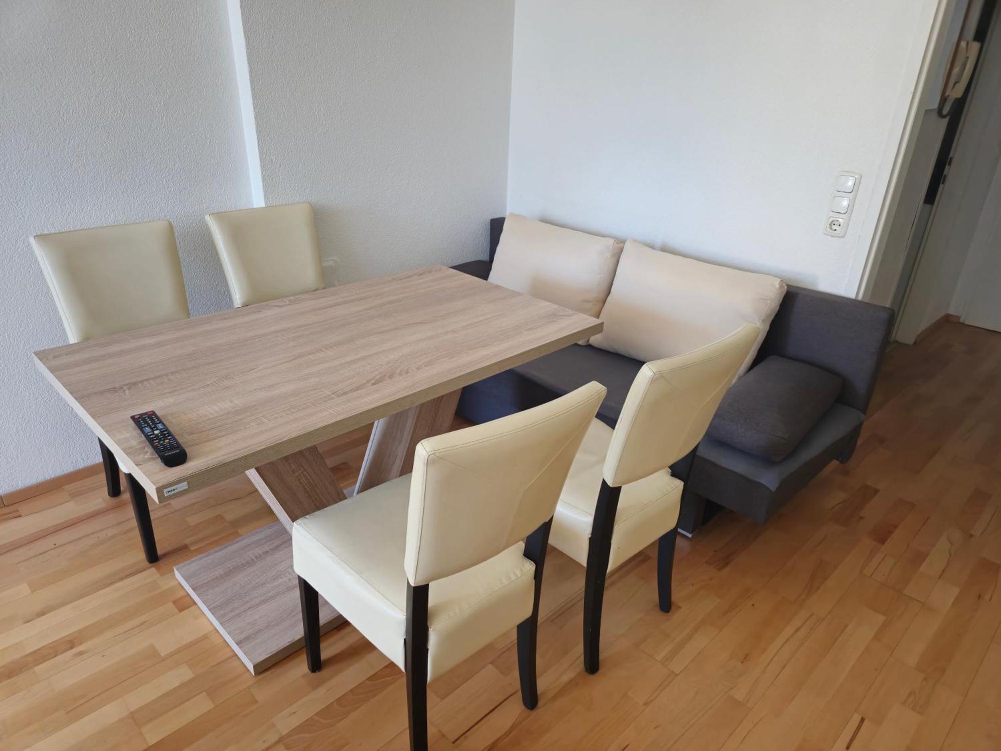 302 Apartment *